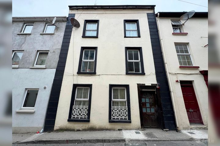 14 Bridge Street, Carrick-on-Suir, Co. Tipperary, E32PX28