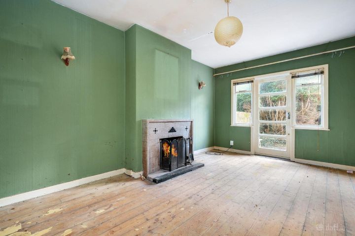 16 Hazel Avenue, Kilmacud, Co. Dublin, A94X3W5 - Photo 2