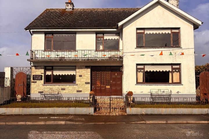 Mountbellew, Ballinasloe, Mountbellew, Co. Galway, H53DA52