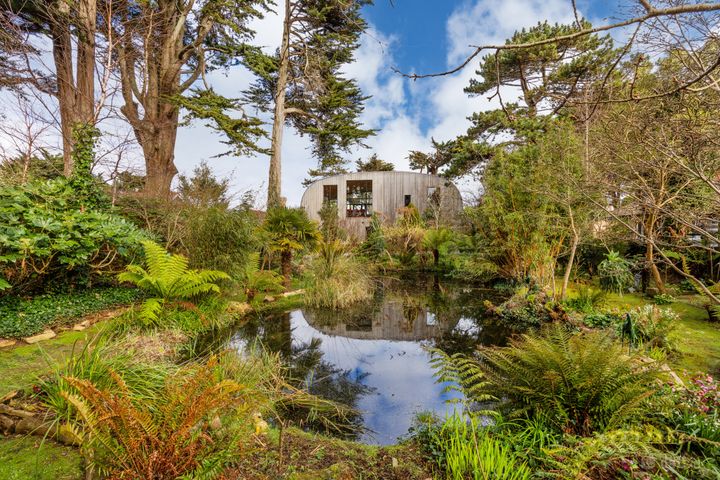 Ballynoe, 11 Claremont Road, Howth, Dublin 13, Dublin