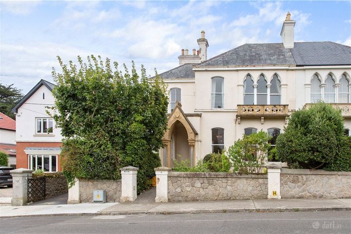 12 Alma Rd, Monkstown, Dublin, Dublin