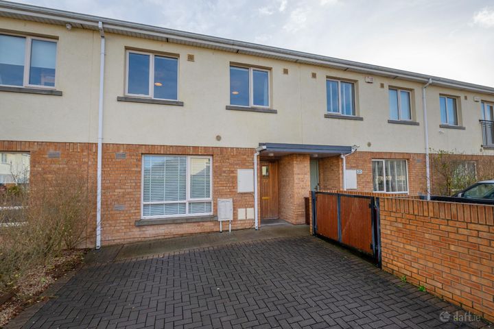 32 Heathfield Walk, Finglas, Co. Dublin, D11AK4N