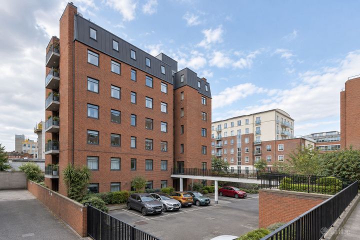 14 Grattan Hall, Grand Canal Dock, Dublin 2
