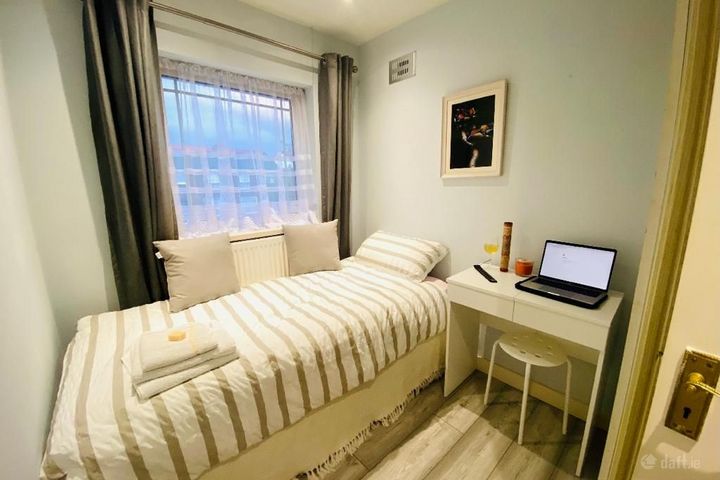 Llewellyn Way, Rathfarnham, Dublin 16, Rathfarnham, Dublin 16