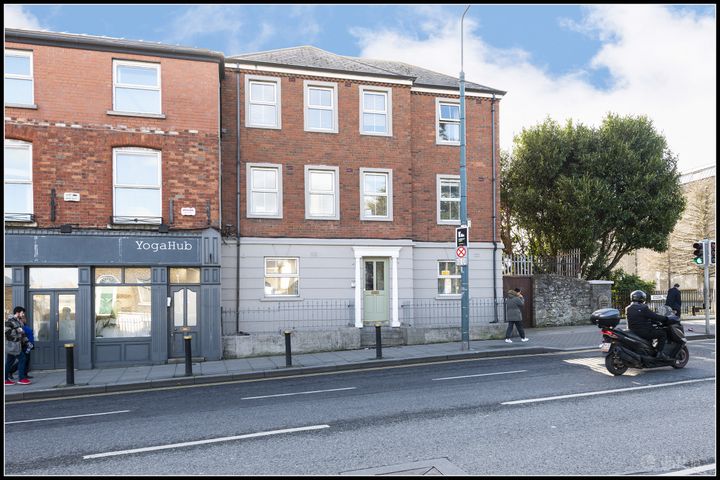 Flat 5, 380 North Circular Road, Dublin 7