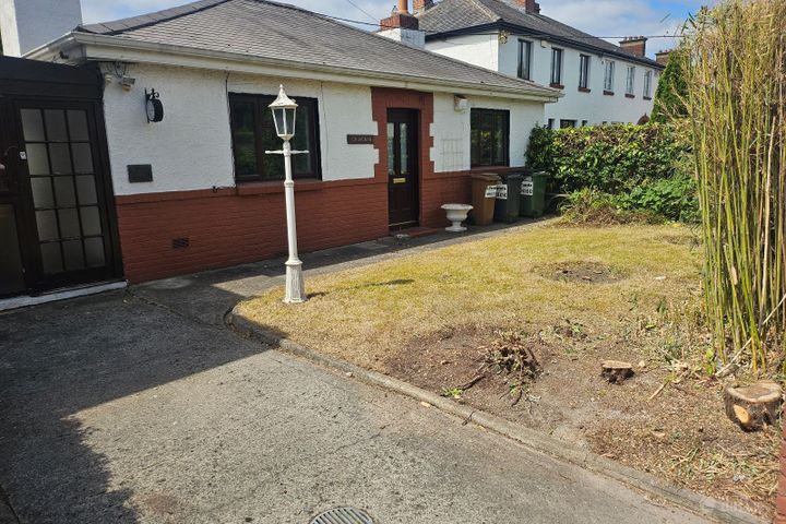 Cruachain, Clonskeagh Road, Belfield, Dublin 14