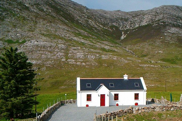 Finnisglin (I257), Recess, Co. Galway