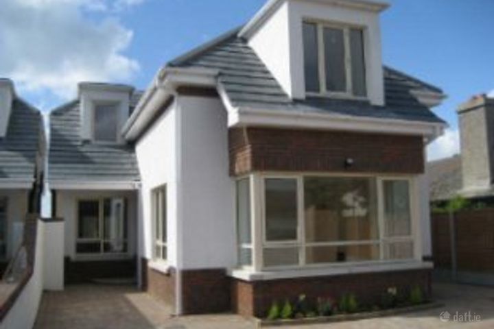 Oakland Hills, Seamount Road, Malahide, Dublin