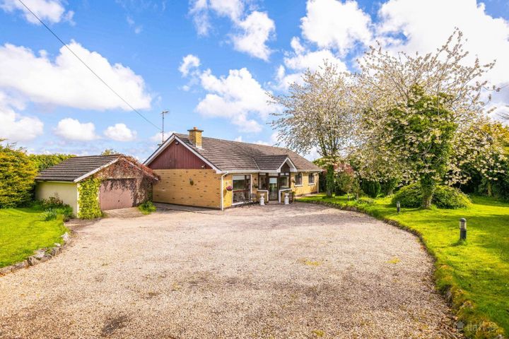 Rathleigh, Newtown Lane, D16FX58