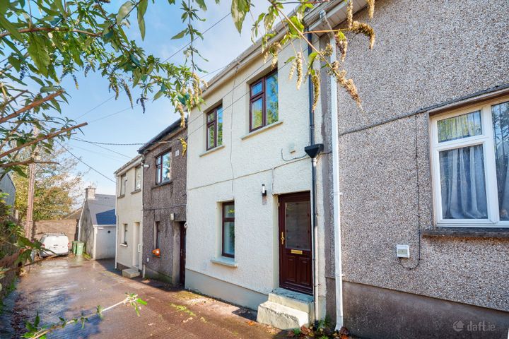 2 St. Mary's Avenue, Dillons Cross, Co. Cork, T23K2P6
