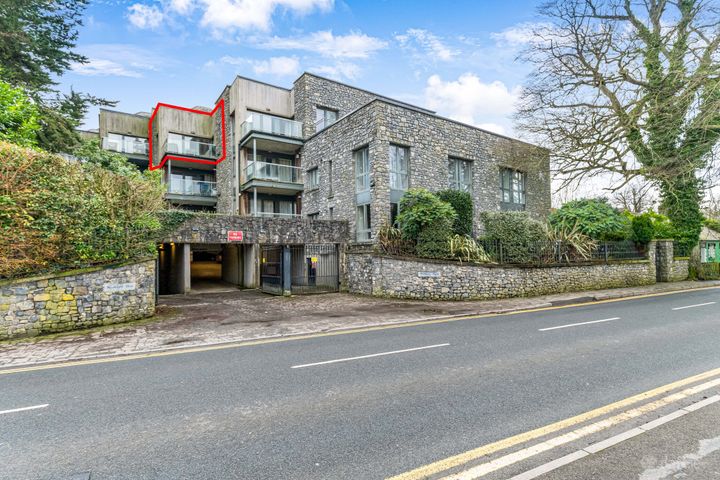 8 Norbury Hall, Castle Street, Trim, Co Meath, C15VX04