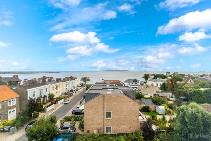 Apartment 13, Gowran Hall, Ballygihen Avenue, Sandycove, Co. Dublin, A96RK57
