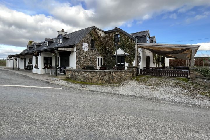 'The Piper's Inn', Ogonnelloe, Killaloe, Co. Clare, V94N8N1