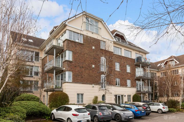 9 Glen Court, Stepaside Park, Stepaside, Dublin 18, D18K7R8