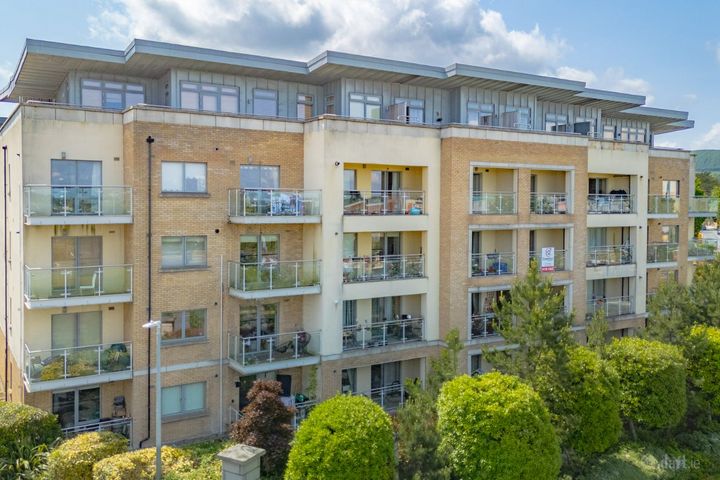 Apartment 15, Oak House, Carrickmines, Dublin 18, D18K722