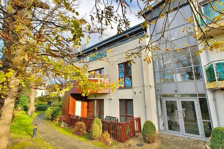 30 Aubrey, Quinn's Road, Shankill, Dublin 18, D18PK75