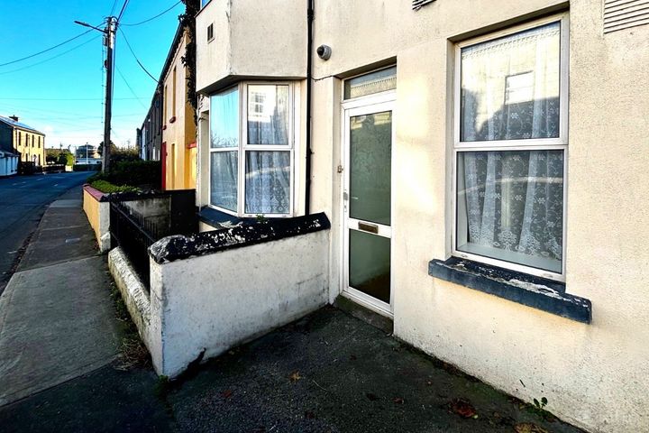 Apartment 2, Dunbar House, Seapoint Road, Bray, Co. Wicklow, A98E033