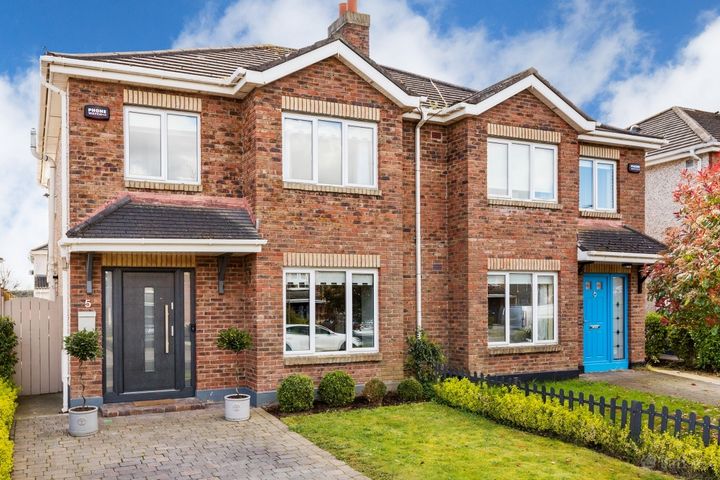 5 Gainesborough Court, Malahide, Co Dublin, Dublin