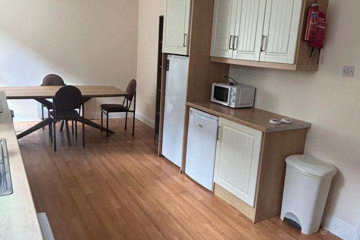 6 Sidney Mews, Wellington Road, St. Lukes, Co. Cork
