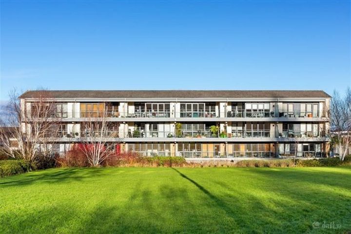 Blackthorn Hall, Ticknock Hill, Dubli, Ticknock, Dublin 18