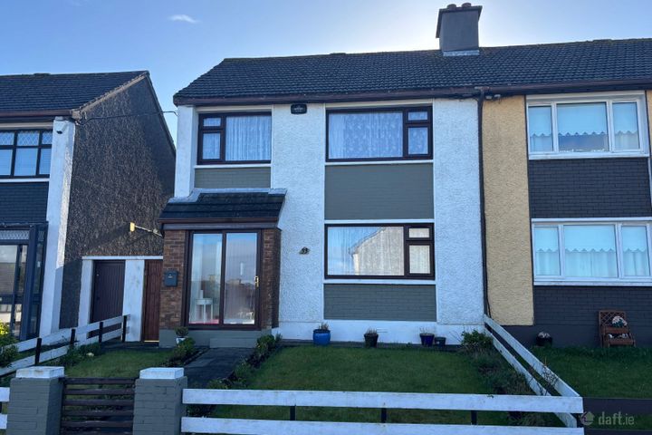 33 Saint James Crescent, Mervue, Co. Galway, H91H0FR