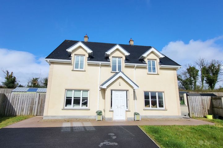 16 Cnoc An Lúir, Drumshanbo, Drumshanbo, Co. Leitrim, N41H3F4