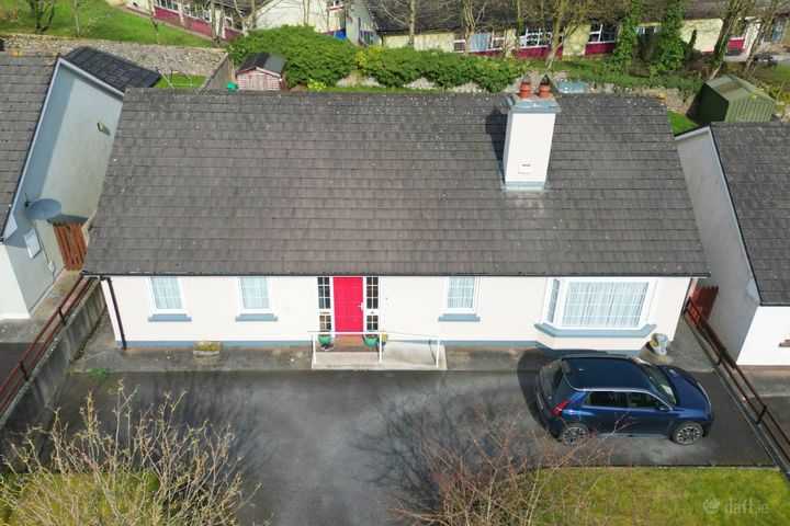 18 Parkrise, Birr, Birr, Co. Offaly, R42A470