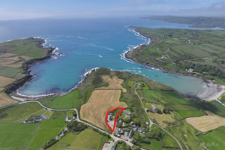 Lickowen, Castletownshend, Co. Cork, P81N223