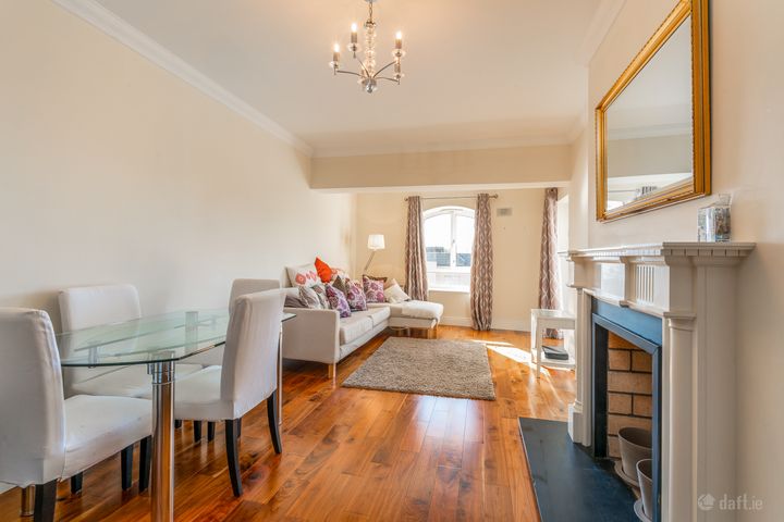 Upper Grand Canal Street, Ballsbridge, Dublin 4