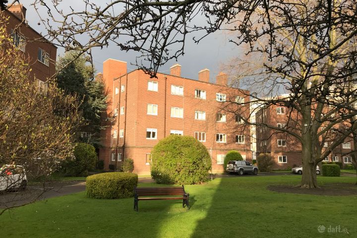  Cedar House, Mespil Estate, Ballsbridge, Dublin 4