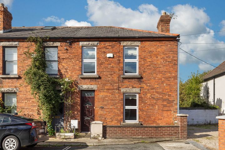 8 Glenard Avenue, North Circular Road, Dublin 7, D07 HC1X