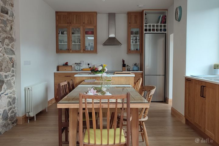 7 Lenaboy Avenue, Salthill, Co. Galway