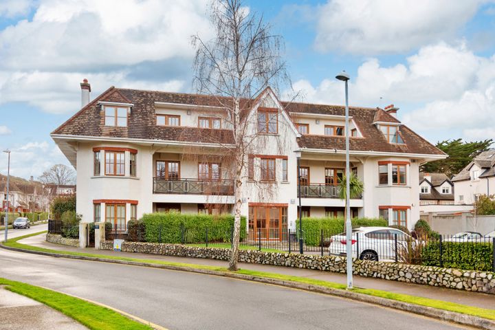 32 Cairnbrook Avenue, Glenamuck Road, Carrickmines, Dublin 18, D18HF86