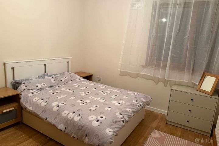 The Bridge,Dublin Road,Shankill,Dublin 18, Shankill, Dublin 18