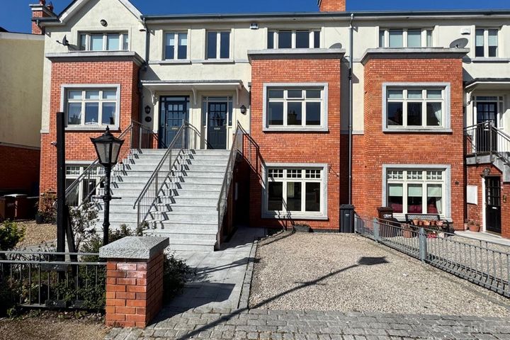 18 Farmleigh Park, Farmleigh Woods, Castleknock Dublin 15, Dublin 15, Dublin