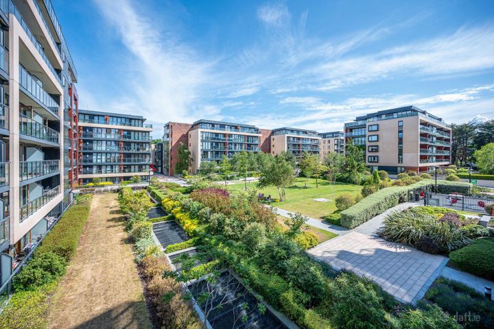 37 Coral, The Grange, Blackrock, Dublin