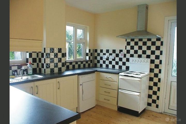 24 Heidleberg, Milford Grange, Castletroy, Co. Limerick