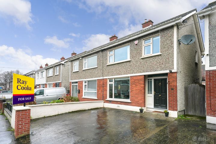 2 Albert College Crescent, Glasnevin, Dublin 9