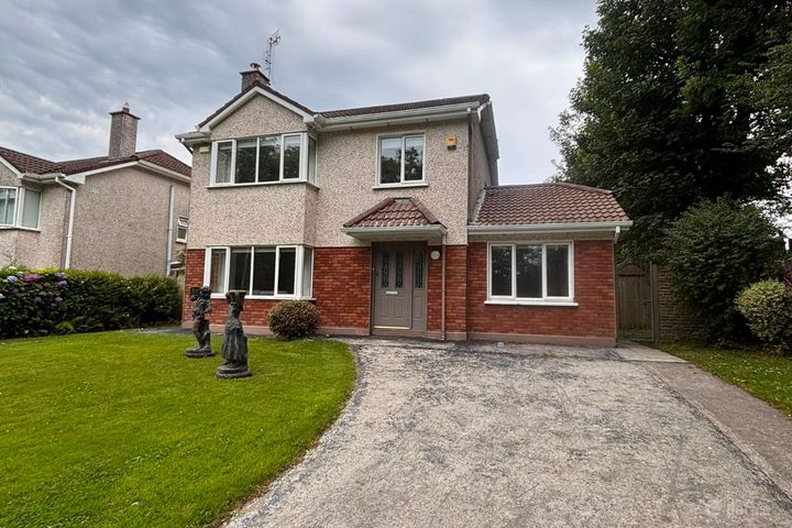 24 Clevedon, Kilmoney Road Lower, Carrigaline, Co. Cork