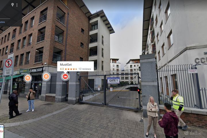 Custom House Square, IFSC, Dublin 1