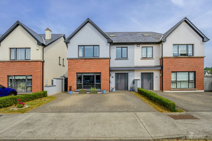 9 Fern Dale, Castle Heights, Kilmoney, Carrigaline, Co. Cork, P43EC67