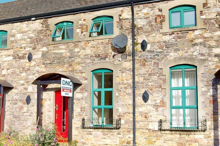 3 The Pillar, King Street,, Wexford,, Co. Wexford, Y35P8YW