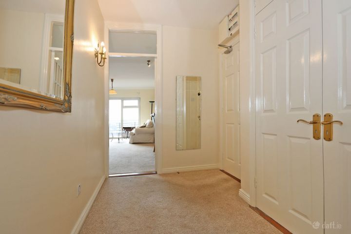 Apartment 8, Beechwood Court, Beechwood, Golf Links Road, Castletroy, Co. Limerick, V94P704 - Photo 3