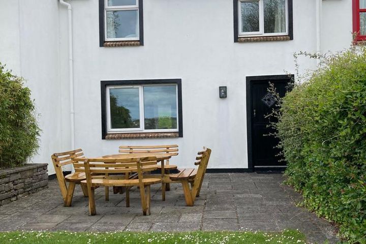 Celtic Cottages 11, Colla Road, Schull, Co. Cork