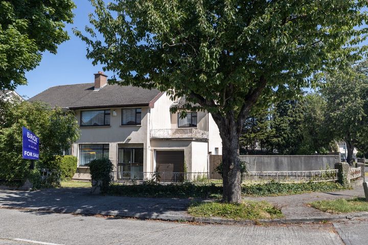 2 Castle Drive, Clondalkin, Dublin 22, D22VY97