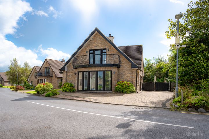 18 Renville Village, Oranmore, Co Galway, H91WFT7