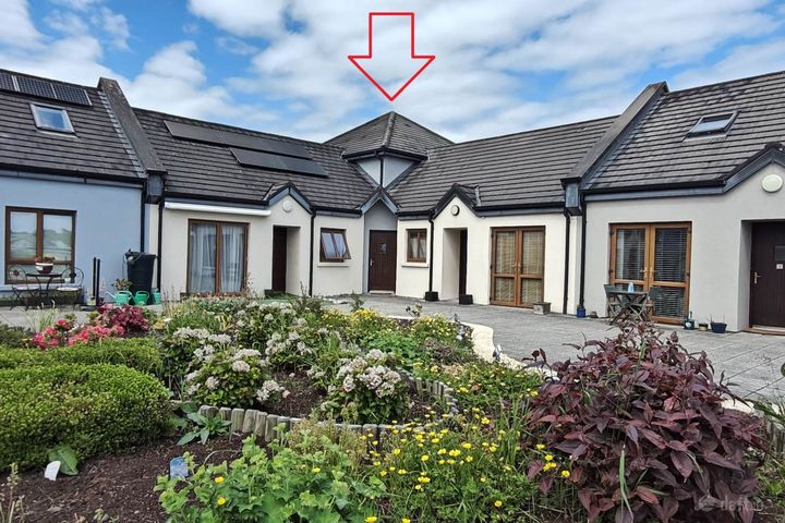 Apartment 4, Carraig Na Nóg, Barna Village Centre, Seapoint, Barna, Co. Galway