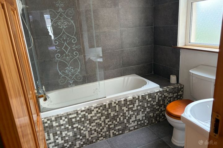 Bóthar Stiofáin, Rahoon, Co. Galway