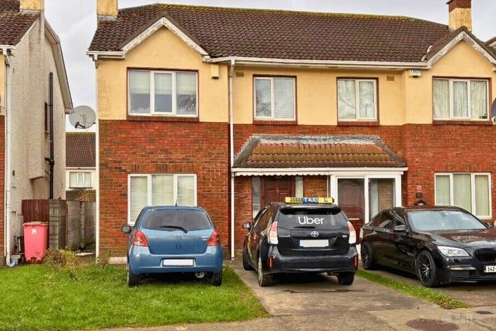 12 Foxborough Manor, Lucan, Co. Dublin