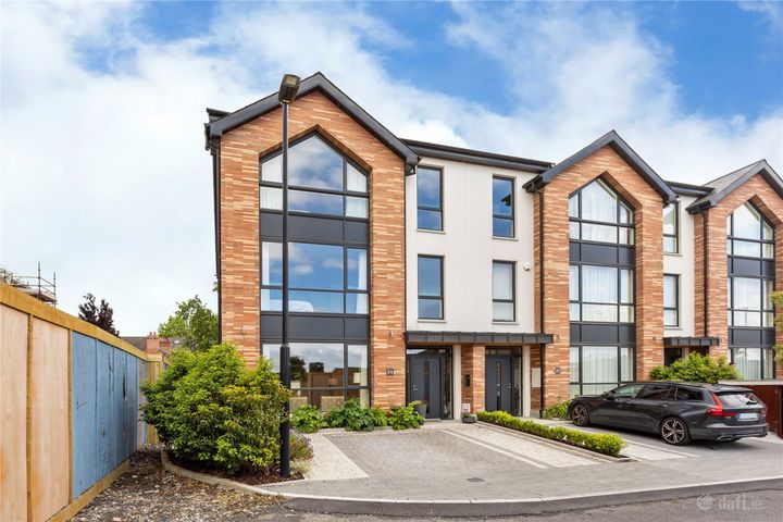 24 Daneswell Place, Botanic Road, Glasnevin, Dublin 9, Dublin